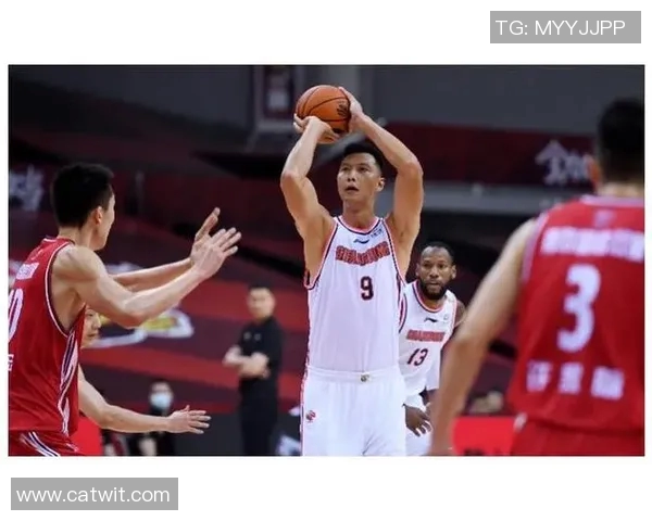 易建联领军广东宏远大胜山西汾酒,取得五连胜,提前锁定季后赛席位